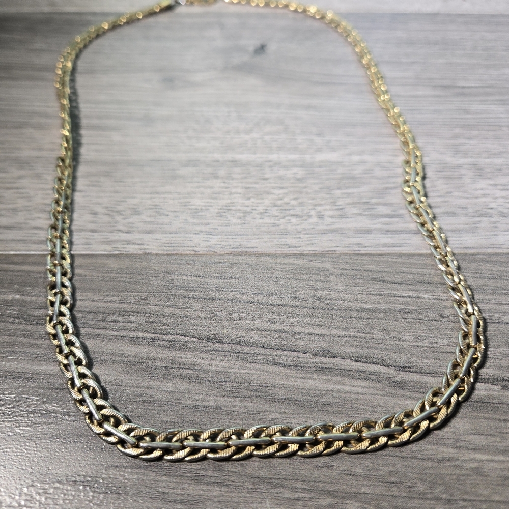 Elegant Gold Chain Necklace Costume Jewelry